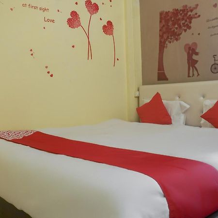 Hotel O R K Hotel Pimpri-Chinchwad Extérieur photo