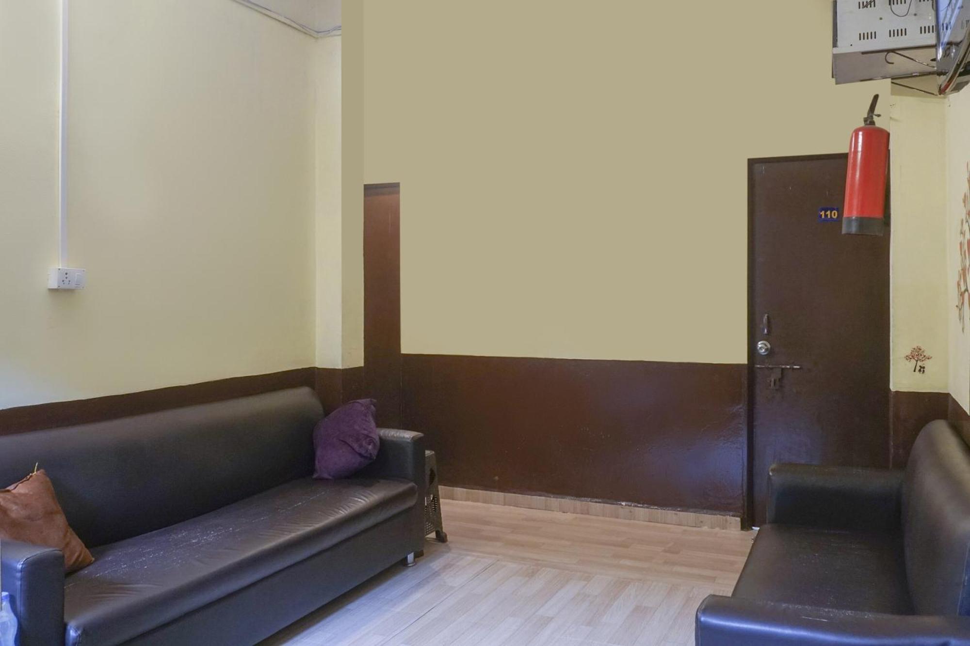 Hotel O R K Hotel Pimpri-Chinchwad Extérieur photo