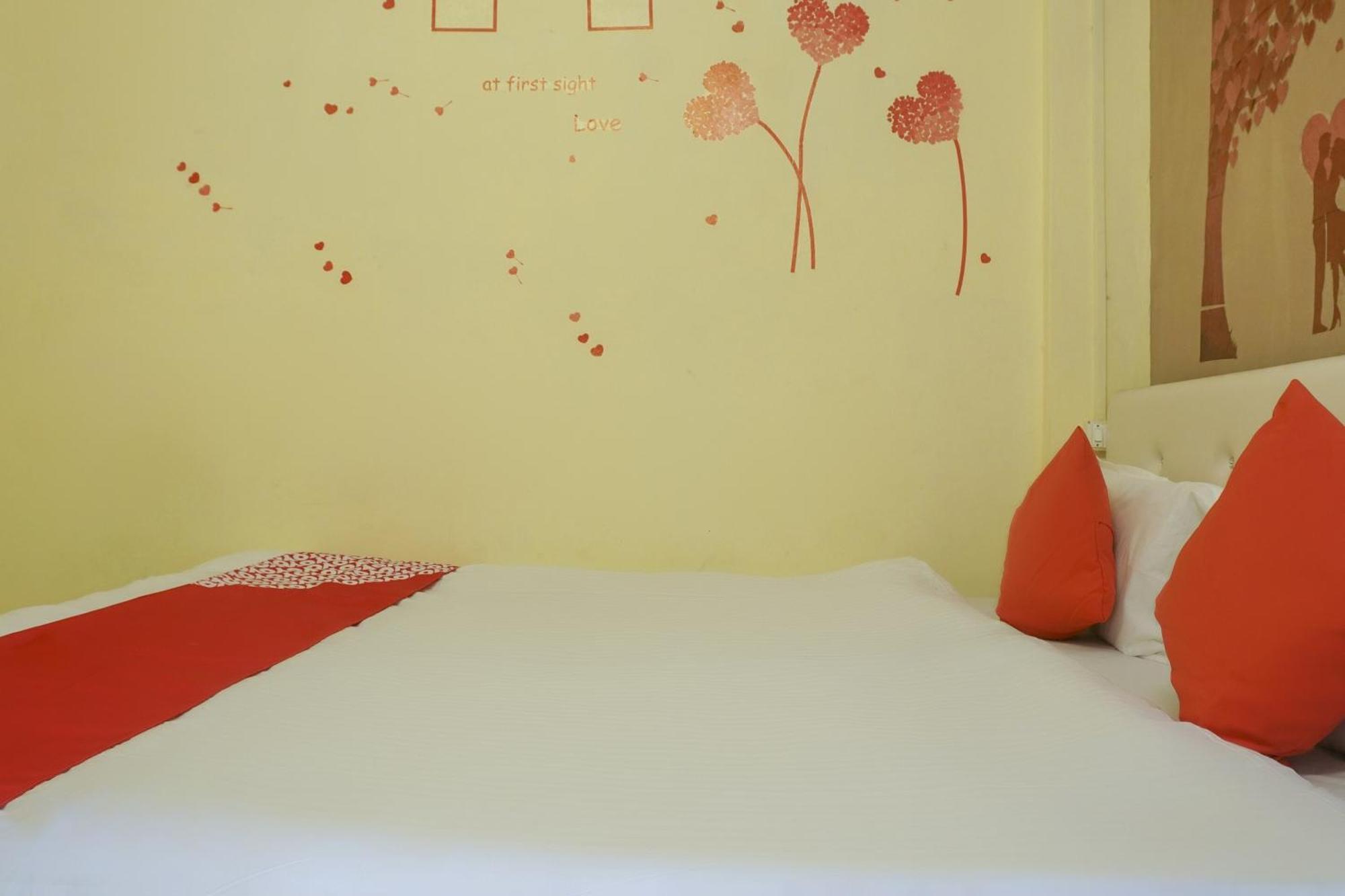 Hotel O R K Hotel Pimpri-Chinchwad Extérieur photo